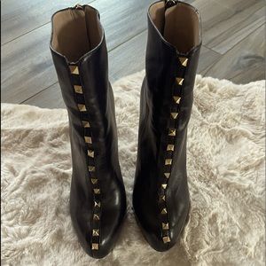 Authentic Valentino Garavani women’s boots